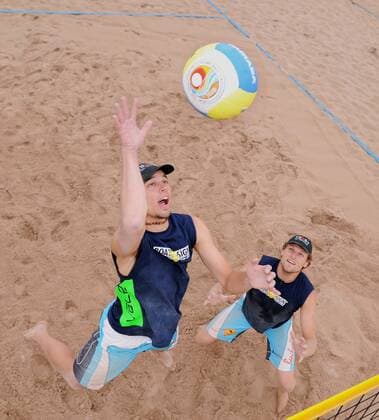 Raimund Wenning (li.) und Stefan Schmeckenbecher (beide Deutschland) Beachvolleyball Herren Fotoshooting 2008, Beach Gruppe Rottenburg Dynamik,