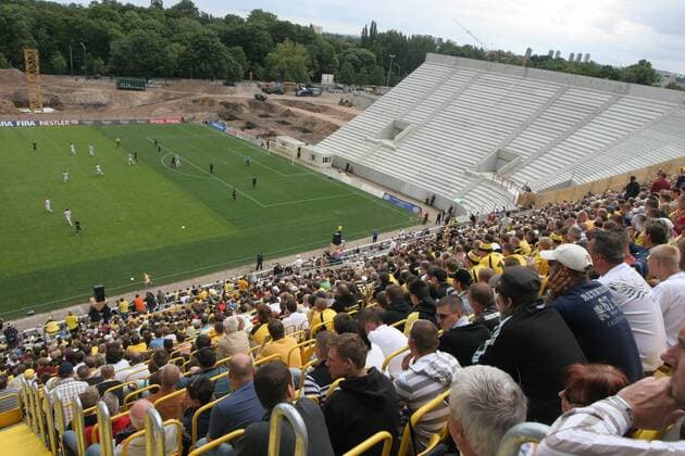 Fußball, Stadiongeschichte SG Dynamo Dresden Dresdner Fans im Rudolf Harbig Stadion, Heimspielstätte der SG Dynamo Dresden Fußball Herren Saison 2008 2009, SG Dynamo Dresden, Test, Testspiel Totale Rudolf Harbig Stadion Dresden