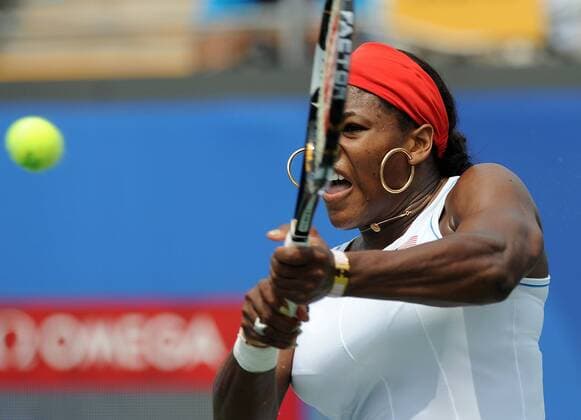 Serena Williams (USA) -  Tennis OS Sommer Damen Olympische Spiele 2008, Sommerspiele, Nationaltrikot Einzelbild Peking Dynamik,