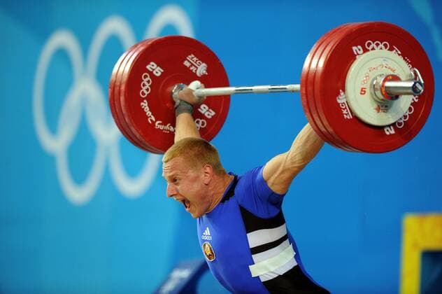 Andrei Rybakou (Weißrussland) -  Gewichtheben OS Sommer Herren Olympische Spiele Peking 2008, Sommerspiele, Klasse bis 75kg Einzelbild Peking