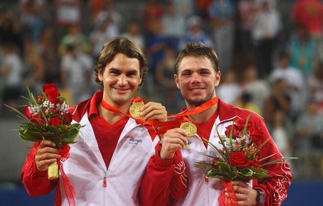 Roger Federer (li.) und Stanislas Wawrinka (beide Schweiz) - Olympiasieger im Herren Doppel bei den Sommerspielen 2008 -  Tennis OS Sommer Herren Olympische Spiele 2008, Sommerspiele, Finale Endspiel Gruppe Peking