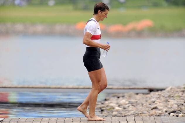 Kathrin Boron (Deutschland) erschöpft Rudern OS Sommer Damen Olympische Spiele 2008, Sommerspiele, Nationaltrikot Einzelbild Peking Enttäuschung, Erschöpfung,