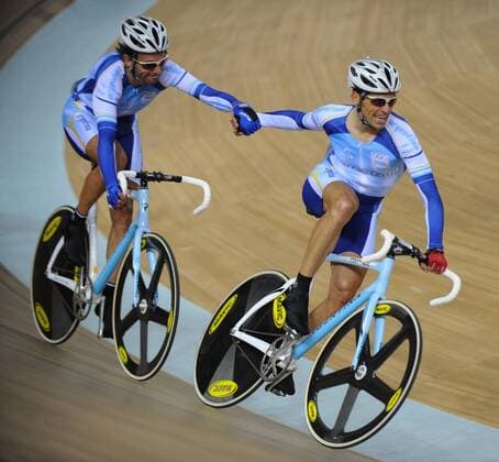 Juan Esteban Curuchet und Walter Fernando Perez (beide Argentinien) - Wechsel -  Radsport OS Sommer Herren Olympische Spiele Peking 2008, Sommerspiele, Nationaltrikot Gruppe Peking