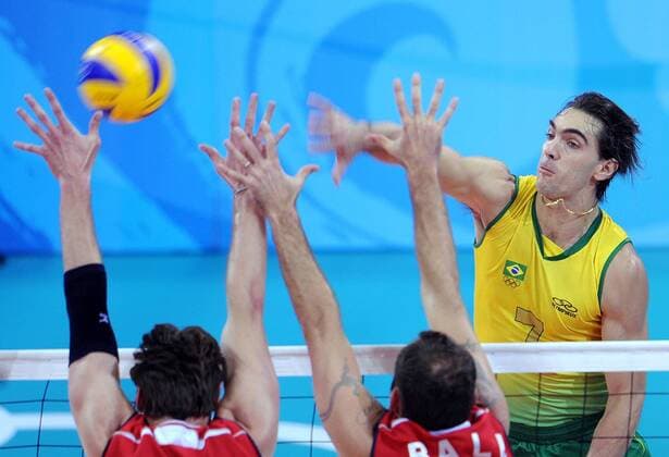Gilberto Godoy Filho (Brasilien, re.) -  Volleyball OS Sommer Herren Olympische Spiele Peking 2008, Sommerspiele, Nationalteam, Nationaltrikot, Finale Gruppe Brasilien - USA 1:3 Peking Dynamik,