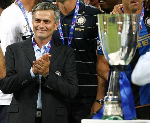 Trainer Jose Mourinho ist Supercoppa Sieger 2008 mit Inter Mailand -  Fußball Herren Supercoppa 2008 2009, Italienischer Supercup, Super Cup, FC Internazionale Mailand Einzelbild Mailand Freude,