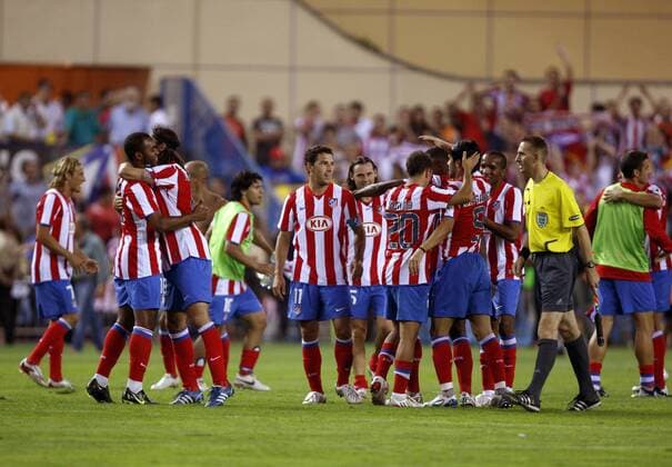 Schlussjubel Atletico Madrid -  - NOxONLINExUSE Fußball EC 1 Herren Champions League Quali 2008 2009 Totale Madrid Freude,