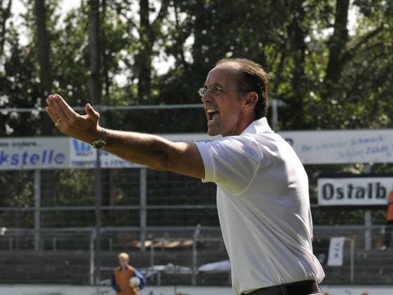 Trainer Jürgen Kohler (Aalen) gibt Anweisungen Fußball Herren 3. Liga 2008 2009, VfR Aalen Einzelbild Emden