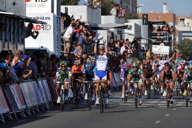 Tom Boonen (Belgien Quick Step) gewinnt die 3. Etappe der Spanienrundfahrt 2008 -  Radsport Herren Vuelta a Espana 2008, Spanienrundfahrt, Straßenradsport, Straße, Rad Gruppe 3. Etappe: Jaen - Cordoba Begeisterung, Freude,