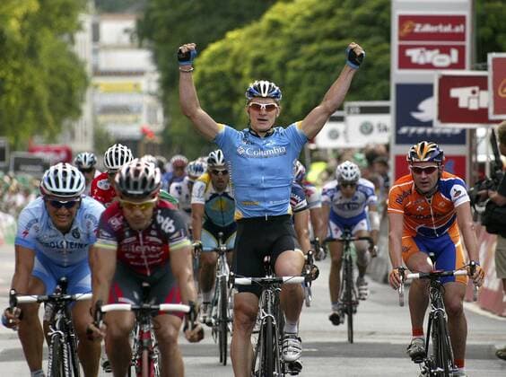 Andre Greipel (Deutschland Columbia) gewinnt die vierte Etappe der Deutschland Tour 2008 Radsport Herren Deutschland Tour 2008, Deutschlandtour, ProTour, Straßenradsport, Straße, Rad Gruppe 4.Etappe: Wiesloch - Mainz Begeisterung, Freude,