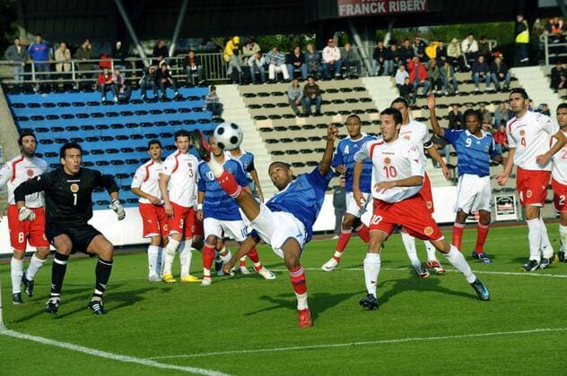 Elliot Grandin (Frankreich U21, Mitte) - Rückzieher Fußball Länderspiel Herren U21 EM Qualifikation 2008, U 21, Nationalmannschaft, Nationaltrikot, Vdig Totale Boulogne sur mer Dynamik, 