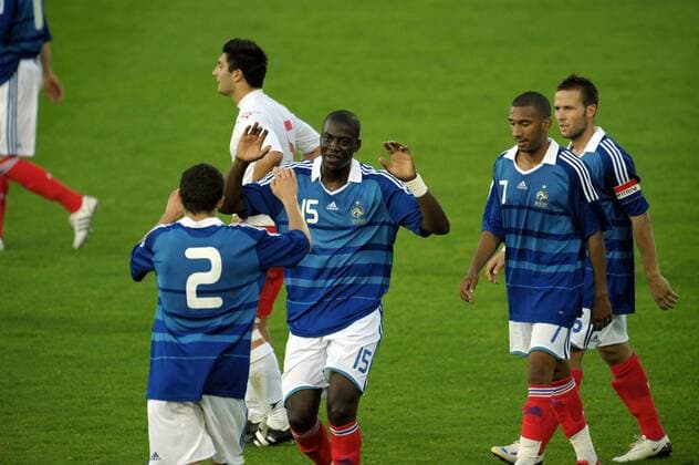 Torjubel Frankreich U21 um Torschütze Frederic Nimani (Mitte) Fußball Länderspiel Herren U21 EM Qualifikation 2008, U 21, Nationalmannschaft, Nationaltrikot, Vdig Gruppe Boulogne sur mer Freude, 