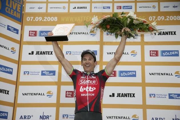 Robbie McEwen (Australien Silence Lotto) gewinnt die Vattenfall Cyclassics 2008 Radsport Herren Vattenfall Cyclassics 2008, Straßenradsport, Straße, Rad, Einzelbild Hamburg Freude,