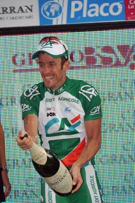 Sebastien Hinault (Frankreich Credit Agricole) gewinnt die 10. Etappe der Vuelta 2008 -  Radsport Herren Vuelta A Espana 2008, Spanienrundfahrt, Straßenradsport, Straße, Rad Einzelbild 10. Etappe: Sabinanigo - Saragossa Freude,