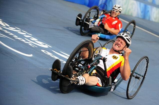 Max Weber (Deutschland) -  Behindertensport Herren Paralympics 2008, Sommer Spiele, Sommerspiele, Behinderung, Radsport, Schadensklasse HC B, HCB Einzelbild Beijing Anstrengung, Erschöpfung,