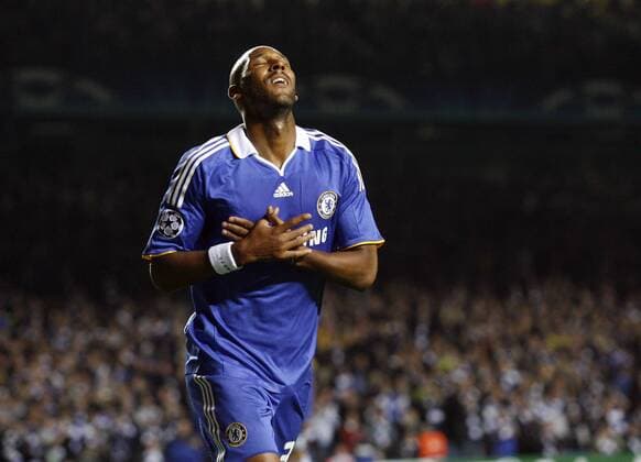 Nicolas Anelka (Chelsea) - Torjubel - EDITORIAL USE ONLY. No use with unauthorised audio, video, data, fixture lists, club league logos or live services. Online in-match use limited to 120 images, no video emulation. No use in betting, games or single club league player publications. Fußball EC 1 Herren Champions League 2008 2009, Chelsea FC London Einzelbild London Freude,