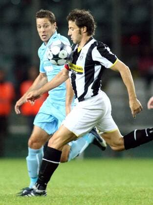 Alessandro Del Piero (Juventus Turin, vorn) gegen Radek Sirl (St. Petersburg) -  Fußball EC 1 Herren Champions League 2008 2009, Juventus Turin - FC Zenit St. Petersburg, Juve Gruppe Turin Dynamik,