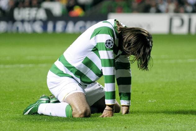Georgios Samaras (Celtic Glasgow) enttäuscht - EDITORIAL USE ONLY. No use with unauthorised audio, video, data, fixture lists, club league logos or live services. Online in-match use limited to 120 images, no video emulation. No use in betting, games or single club league player publications. Fußball EC 1 Herren Champions League 2008 2009 Einzelbild Glasgow Verzweiflung