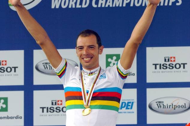 Weltmeister Alessandro Ballan (Italien) bei der Siegerehrung der Rad WM 2008 -  Radsport WM Herren WM 2008, Rad, Straße, Straßenradsport, Einzelbild Varese Freude,