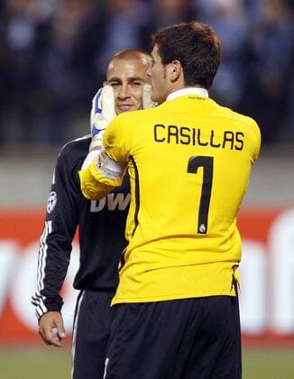 Fabio Cannavaro (li.) und Torwart Iker Casillas (beide Real Madrid) -  - NOxONLINExUSE Fußball EC 1 Herren Champions League 2008 2009, Real Madrid CF Gruppe St. Petersburg
