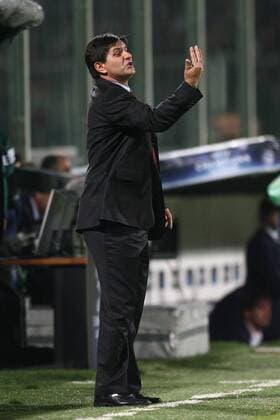 Trainer Marius Lacatus (Steaua Bukarest) -  Fußball EC 1 Herren Champions League 2008 2009, Steaua Bukarest Einzelbild Florenz