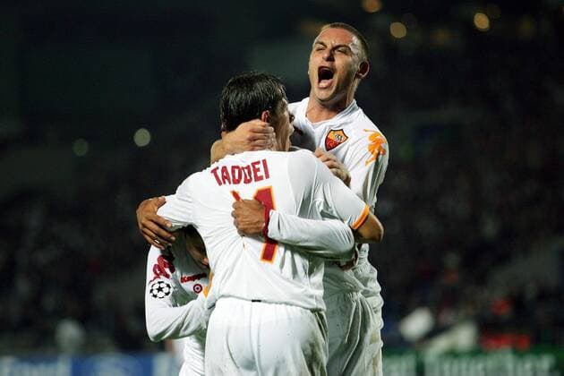 Daniele De Rossi (re.) und Rodrigo Taddei (beide AS Rom) - Torjubel -  (pan28162) Fußball EC 1 Herren Champions League 2008 2009, Roma Gruppe Bordeaux Freude, Begeisterung,