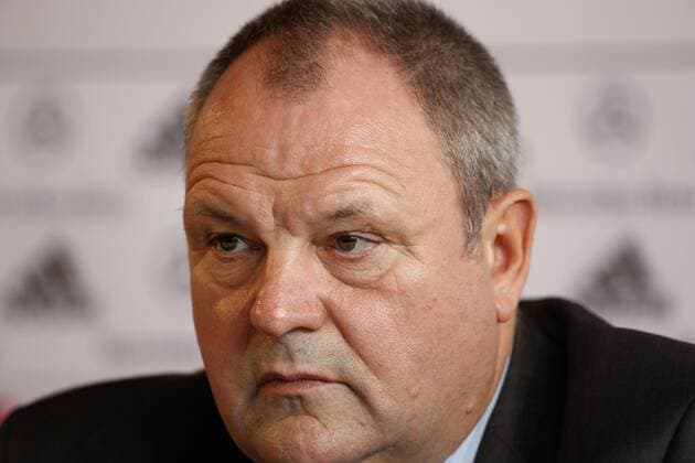 DFB Pressesprecher Harald Stenger (Deutschland) - Pressekonferenz Fußball Herren Nationalmannschaft 2008, Pressetermin, Porträt Düsseldorf