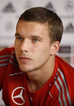 Lukas Podolski (Deutschland) während der Pressekonferenz Fußball Herren Nationalteam 2008, Pressekonferenz, Pressetermin Porträt Düsseldorf