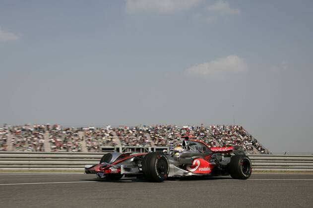 Lewis Hamilton (England McLaren Mercedes) in seinem Boliden Motorsport Grand Prix Herren Großer Preis von China 2008, Formel 1 Weltmeisterschaft, F1, F, GP, WM, Qualifying Einzelbild Shanghai