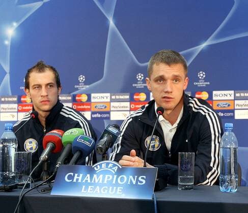 Trainer Viktor Goncharenko (Borisov, re.) - Pressekonferenz -  Fußball EC 1 Herren Champions League 2008 2009, FC BATE Borisov Gruppe St. Petersburg
