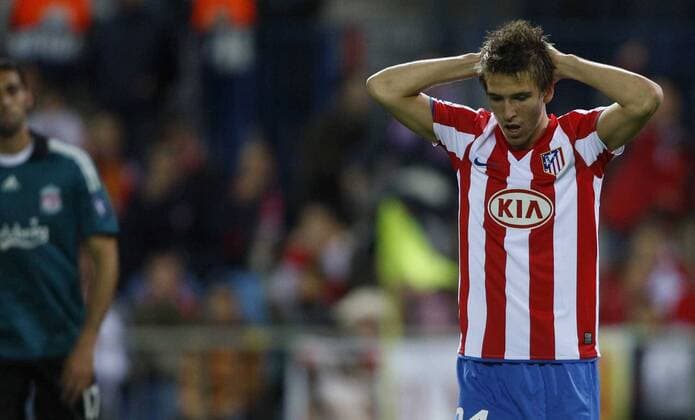 Ignacio Camacho (Atletico Madrid) enttäuscht -  - NOxONLINExUSE Fußball EC 1 Herren Champions League 2008 2009 Einzelbild Madrid Enttäuschung,