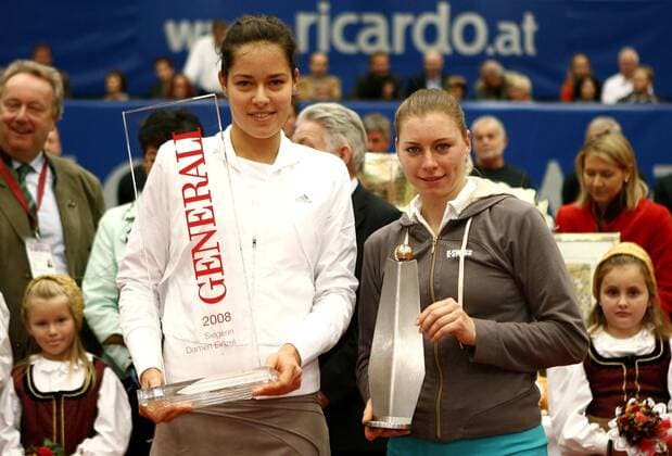 Ana Ivanovic (Serbien, li.) gewinnt gegen Vera Zvonareva (Russland) die Generali Ladies Open 2008 -  Tennis Damen Generali Ladies Open 2008, WTA Tour, Finale Gruppe Linz