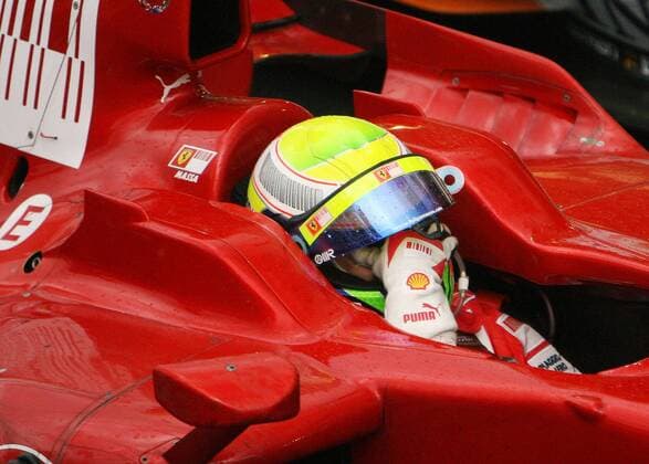 Felipe Massa (Brasilien Ferrari), Sieger des GP von Brasilien 2008 -  Motorsport Grand Prix Herren Großer Preis von Brasilien 2008, Formel 1 Weltmeisterschaft, F1, F, GP, WM Einzelbild Interlagos Sao Paulo Freude,