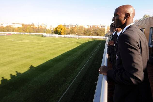 Zoumana Camara (Paris St. Germain) am neuen Trainingszentrum von Paris St. Germain -  (pan28576) Fußball Herren Ligue 1 2008 2008, Paris Saint Germain, St. PSG, 1. Französische Liga, Totale o0 Fotostory Paris