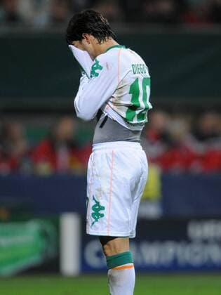 Diego (Bremen) enttäuscht Fußball EC 1 Herren Champions League 2008 2009, SV Werder Bremen Einzelbild Bremen Enttäuschung, Verzweiflung,
