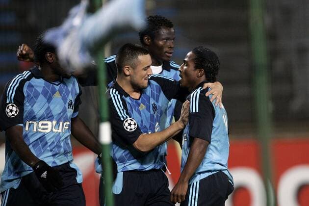 Torjubel Marseille, u.a. Karim Ziani (2.v.li.) und Bakary Kone (re.) -  Fußball EC 1 Herren Champions League 2008 2009, Olympique Marseille, OM Gruppe Marseille Freude,