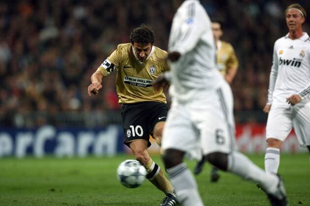 Alessandro del Piero (Juventus Turin) erzielt das 1:0 gegen Real Madrid -  Fußball EC 1 Herren Champions League 2008 2009, Real CF Madrid - Juventus Turin 0:2, Juve Einzelbild Madrid Dynamik,