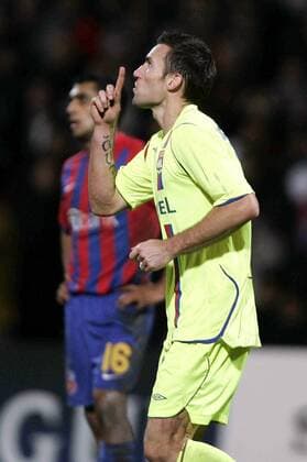 Anthony Reveillere (Lyon) - Torjubel -  (pan28590) Fußball EC 1 Herren Champions League 2008 2009, Olympique Lyonnais - Steaua Bukarest 2:0, OL Einzelbild Lyon Freude,