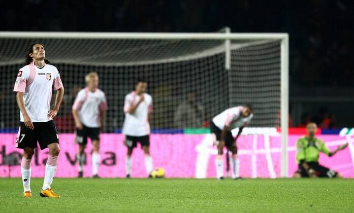 Edinson Cavani (Palermo, li.) enttäuscht -  Fußball Herren Serie A 2008 2009, 1. Italienische Liga, US Palermo Totale Turin Enttäuschung,