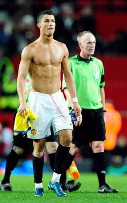 Cristiano Ronaldo (Manchester United) - EDITORIAL USE ONLY. No use with unauthorised audio, video, data, fixture lists, club league logos or live services. Online in-match use limited to 120 images, no video emulation. No use in betting, games or single club league player publications. Fußball Herren English Premier League 2008 2009, 1. Englische Liga, ManU Einzelbild Manchester Sinnlichkeit