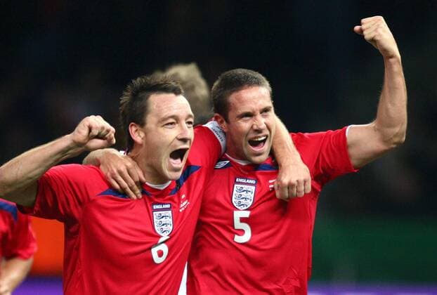 John Terry (li.) und Torschütze Matthew Upson (beide England) jubeln Fußball Länderspiel Herren Freundschaftsspiel 2008, Test, Testspiel, Nationalteam, Nationaltrikot Gruppe Berlin Freude, Begeisterung,