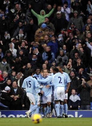 Torjubel Manchester City - EDITORIAL USE ONLY. No use with unauthorised audio, video, data, fixture lists, club league logos or live services. Online in-match use limited to 120 images, no video emulation. No use in betting, games or single club league player publications. Fußball Herren English Premier League 2008 2008, 1.Liga, Manchester City Totale Manchester Freude,