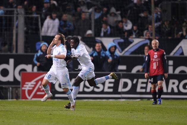 Boudewijn Zenden (li.) und Taye Taiwo (beide Marseille) - Torjubel -  Fußball Herren Ligue 1 2008 2009, 1. Französische Liga, Olympique de Marseille - OSC Lille 2:2, OM Gruppe Marseille Freude,