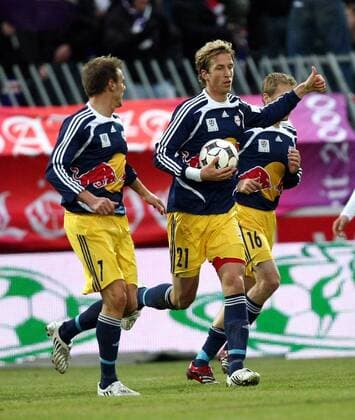 Torjubel Salzburg mit Karel Pitak (li.) und Marc Janko (Mitte) -  Fußball Herren Bundesliga 2008 2009, 1. Österreichische Liga, FC Red Bull Salzburg, RedBull, RB Gruppe Mattersburg Freude,