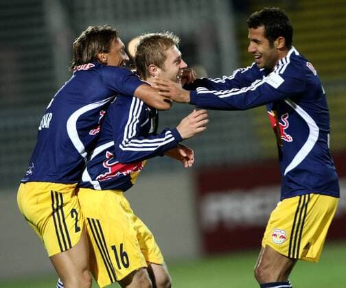 Torjubel Salzburg v.li.: Laszlo Bodnar, Karel Pitak und Anis Boussaidi -  Fußball Herren Bundesliga 2008 2009, 1. Österreichische Liga, FC Red Bull Salzburg, RedBull, RB Gruppe Mattersburg Freude,