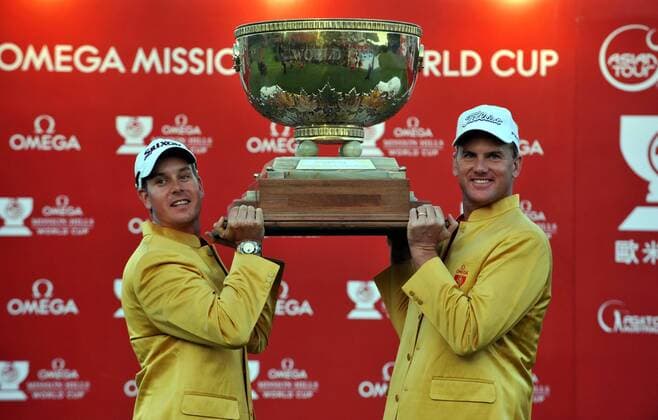 Robert Karlsson (re.) und Henrik Stenson (beide Schweden) gewinnen den Omega Mission Hills World Cup 2008 -  (IMC2008120185479) Golf Herren Omega Mission Hills World Cup 2008, Gruppe Shenzhen Freude,