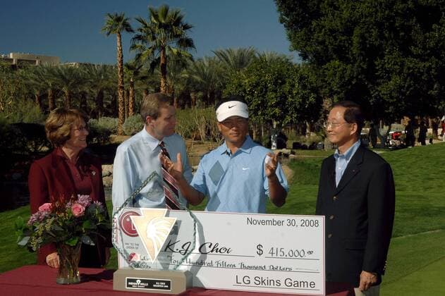 Kyoung Ju Choi (Südkorea, 2 v.re.) gewinnt das LG Skins Game 2008 und damit 415 000 Dollar -  Golf Herren LG Skins Game 2008, PGA Tour Gruppe Indian Wells Freude,