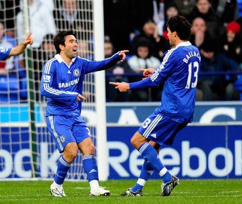 Deco (li.) und Michael Ballack (beide Chelsea) - Torjubel - EDITORIAL USE ONLY. No use with unauthorised audio, video, data, fixture lists, club league logos or live services. Online in-match use limited to 120 images, no video emulation. No use in betting, games or single club league player publications. Fußball Herren English Premier League 2008 2009, 1. Englische Liga, Chelsea FC London Gruppe Bolton Freude,