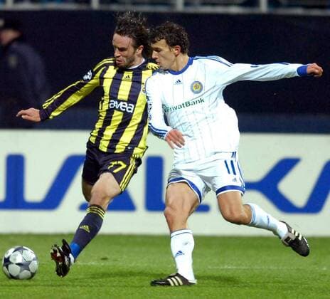 Gökhan Gönül (Fenerbahce, li.) gegen Roman Eremenko (Dyanmo Kiew) -  Fußball EC 1 Herren Champions League 2008 2009, Dynamo Kiew -Fenerbahce Istanbul Gruppe Kiew
