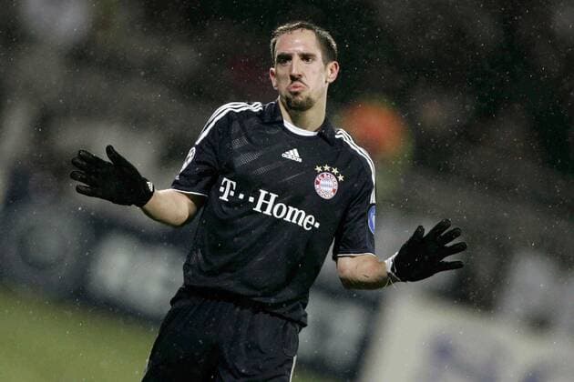 Franck Ribery (Bayern) skeptisch -  Fußball EC 1 Herren Champions League 2008 2009, FC Bayern München Einzelbild Lyon Skepsis, Nachdenklichkeit, Enttäuschung,