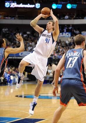 Dirk Nowitzki (Dallas Mavericks, Mitte) -  Basketball Herren NBA 2008 2009, Dallas Mavericks - Charlotte Bobcats 95:90 Gruppe Dallas Dynamik,
